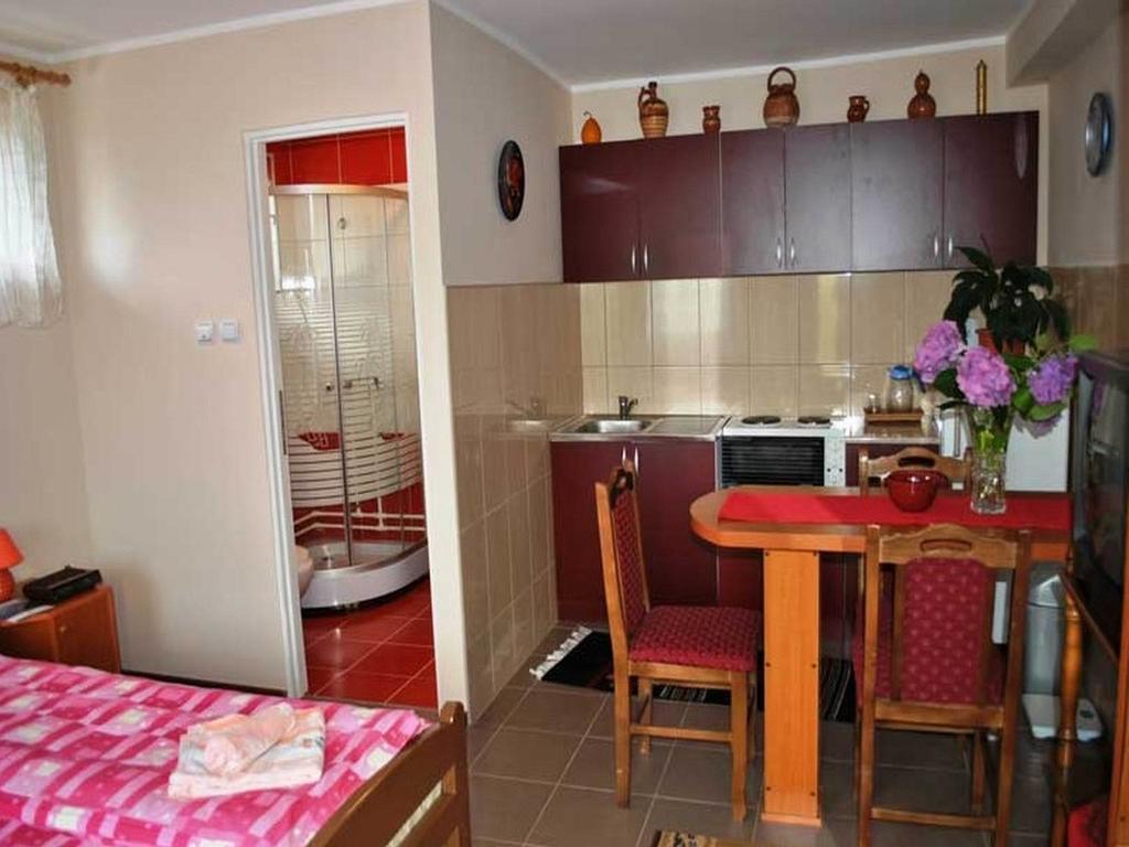 Guest House Dunavski Raj Kostol Bagian luar foto