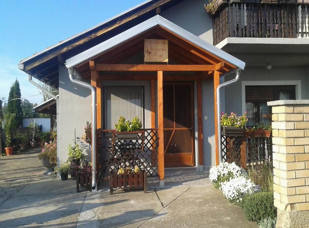 Guest House Dunavski Raj Kostol Bagian luar foto